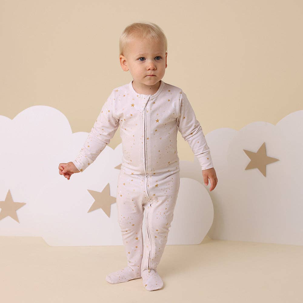 Stardust Organic Snuggle Sleepsuit Zip Footie: 3-6 Months (00)